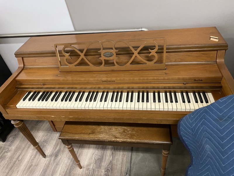 ebony wurlitzer spinet piano