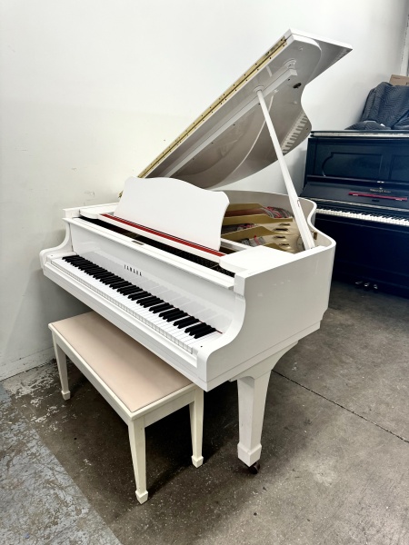 Yamaha G1 Baby Grand Piano 5'3