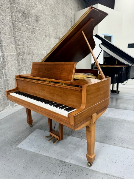 Story & Clark 152 Baby Grand Piano 4'11