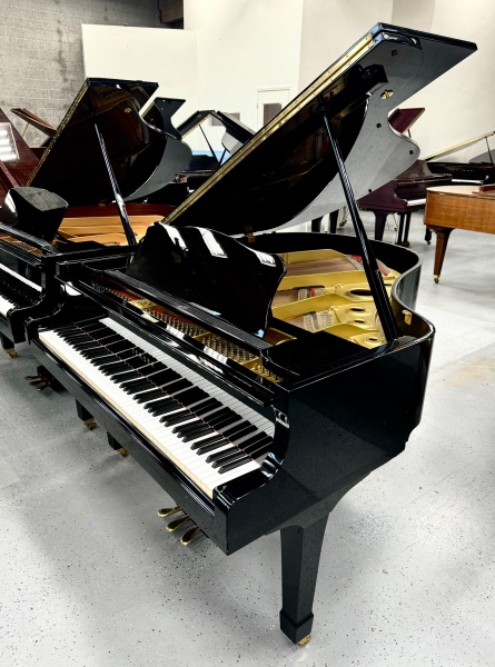 Yamaha G2 Grand Piano 5'8