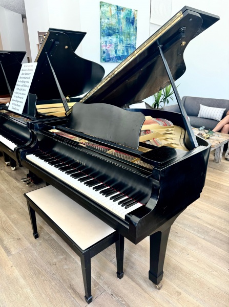 Yamaha G1 Baby Grand Piano 5'3