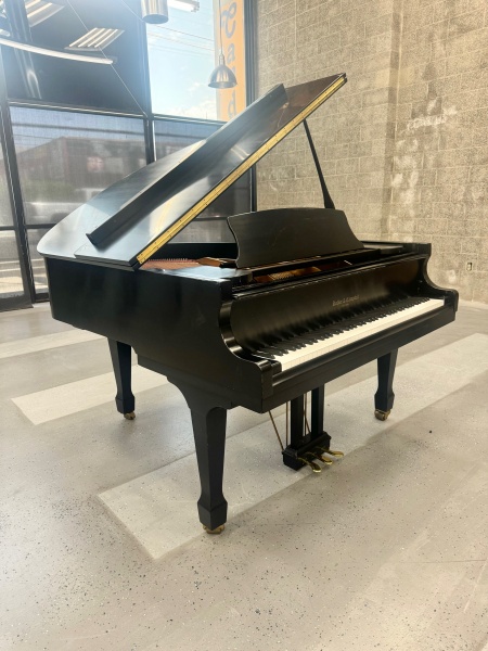 Kohler & Campbell SKG-500S Baby Grand Piano 4'11