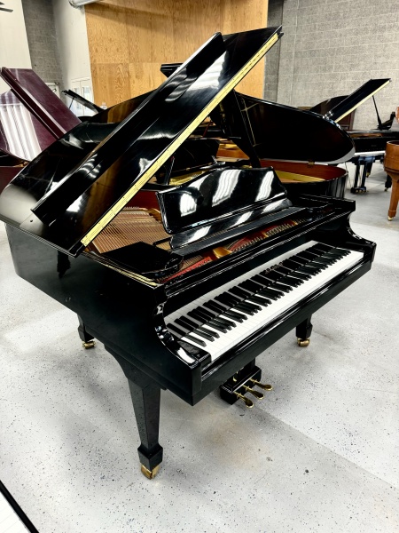 Samick SIG-50 Baby Grand Piano 5' Polished Ebony