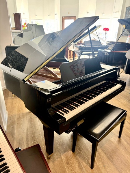 Yamaha GB1 Disklavier Baby Grand Piano 4'11