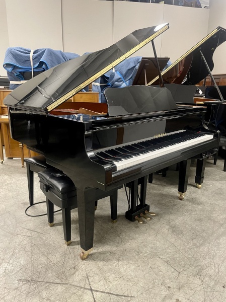 Yamaha GB1 Disklavier Baby Grand Piano 4'11