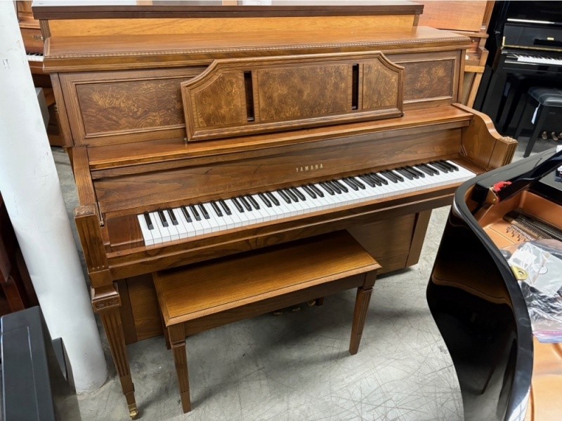 Yamaha P600 Studio Upright Piano 44