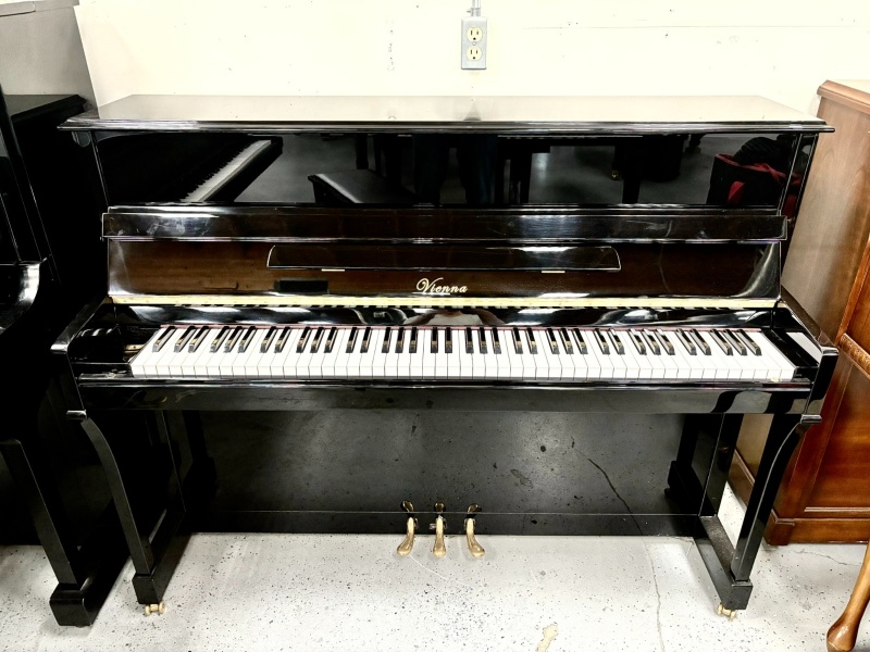 Vienna Console Upright Piano 43