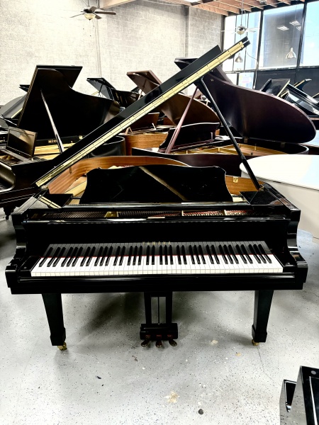 Yamaha G2 Grand Piano 5'8