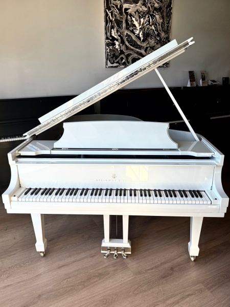 Sterling Steinway M Grand Piano 5'7