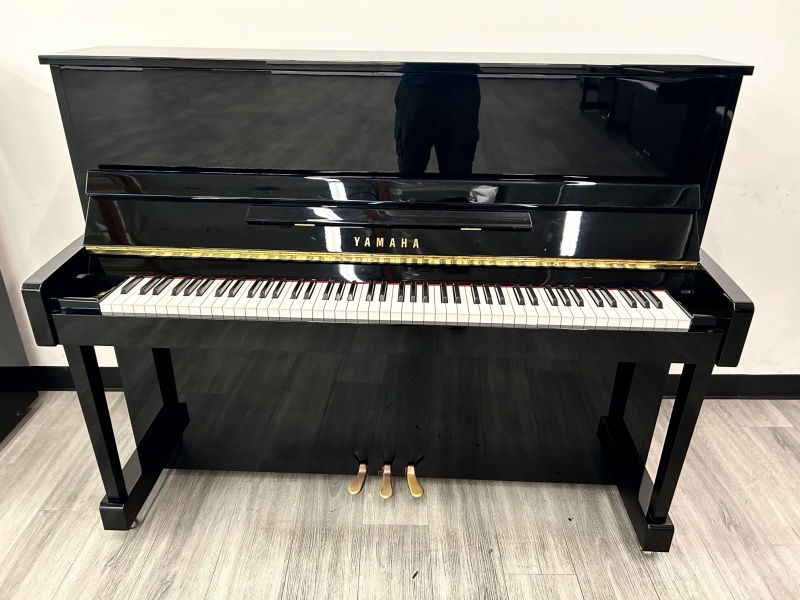 Yamaha T121 Upright Piano 48