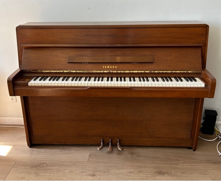 Yamaha M1 Upright Piano 42