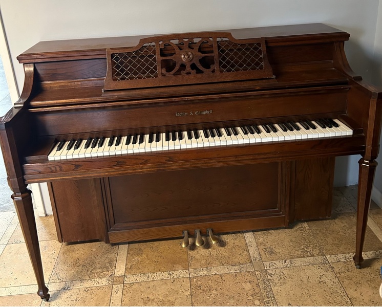 Kohler&Campbell Upright Console Piano 41 1/2