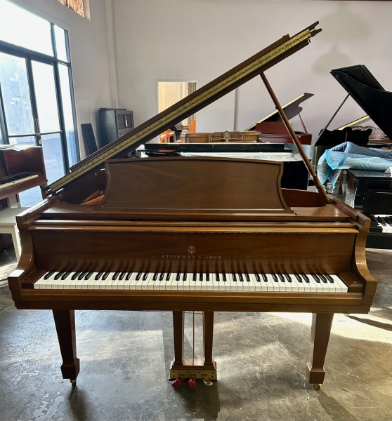 Steinway L Grand Piano 5'10