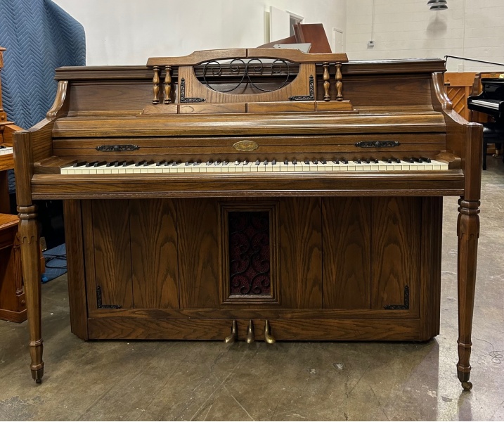 Wurlitzer 2760 Upright Console Piano 42' Satin Walnut 1980
