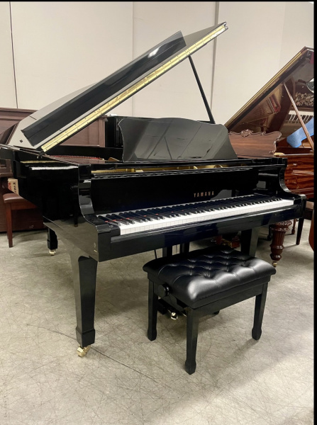 Yamaha C5 Grand Piano 6'7