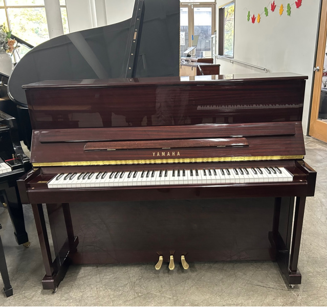 Yamaha T118 PM Upright Piano 47